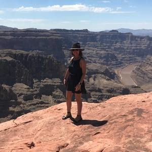 Meet your Posher, Malia